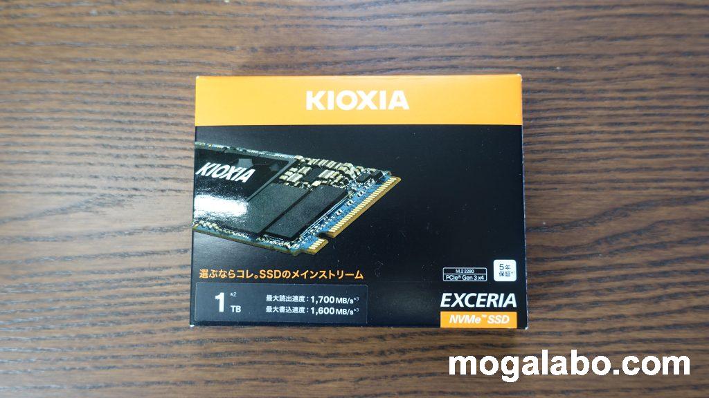 EXCERIA SSD-CK1.0N3/N 1TBの外観と付属品